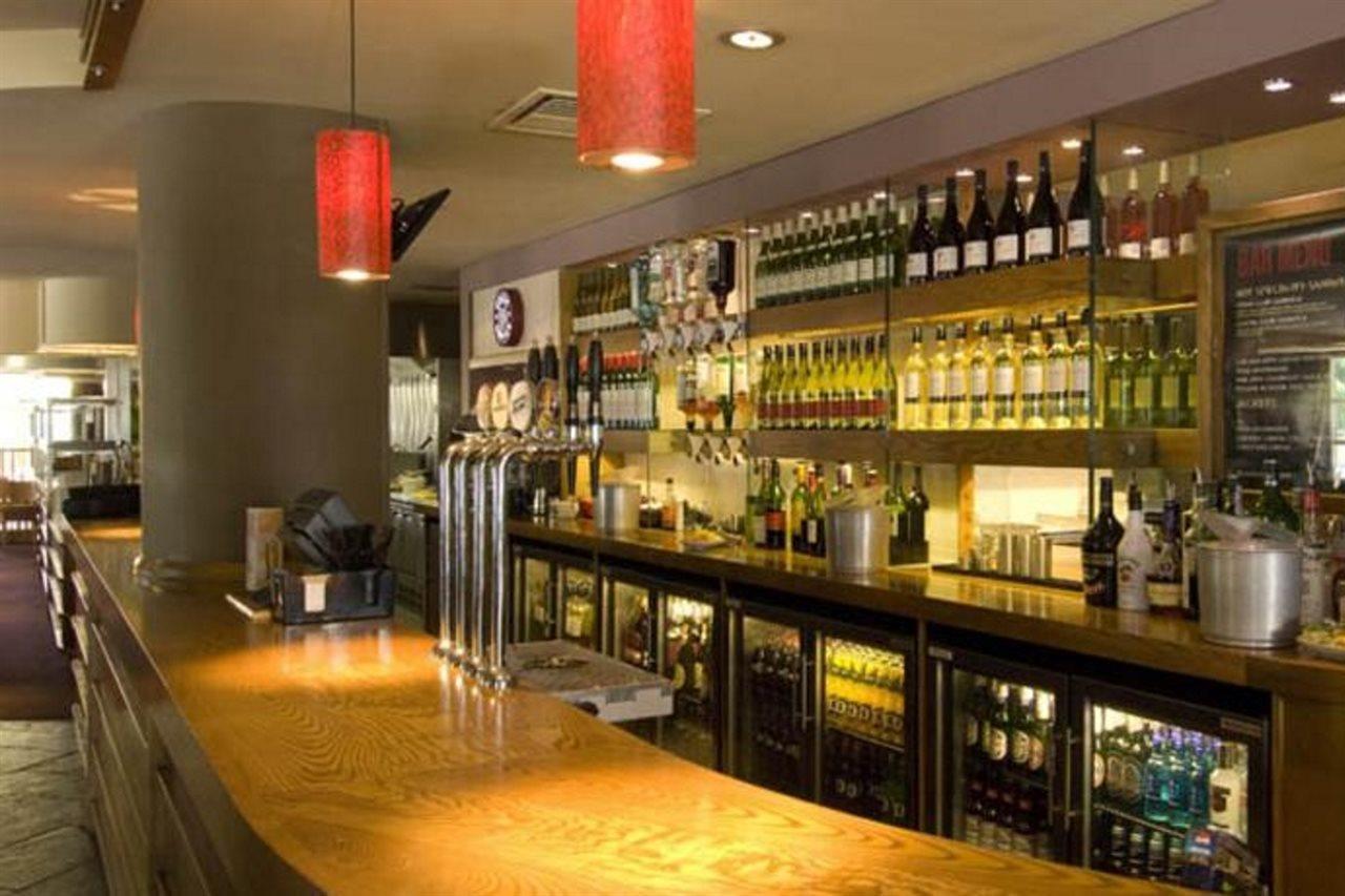 Premier Inn Ashford - Eureka Park Екстериор снимка